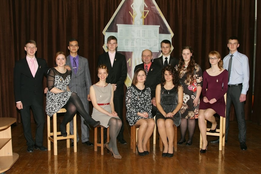 Smiltenes ģimnāzija: 12. a
Autors: Guntis Viļums