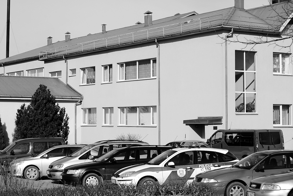 Otrdien Blomes pagasta pamatskolā remontdarbu laikā notika traģisks nelaimes gadījums ar letālām sekām.                                        
Autors:  SANTA SINKA