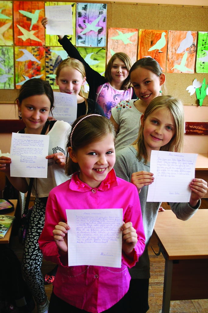 Mīļā māmiņ, esmu laimīga, ka tu man esi. Es uzrakstīju par tevi!
                                                                                                            
Autors:  SANTA SINKA