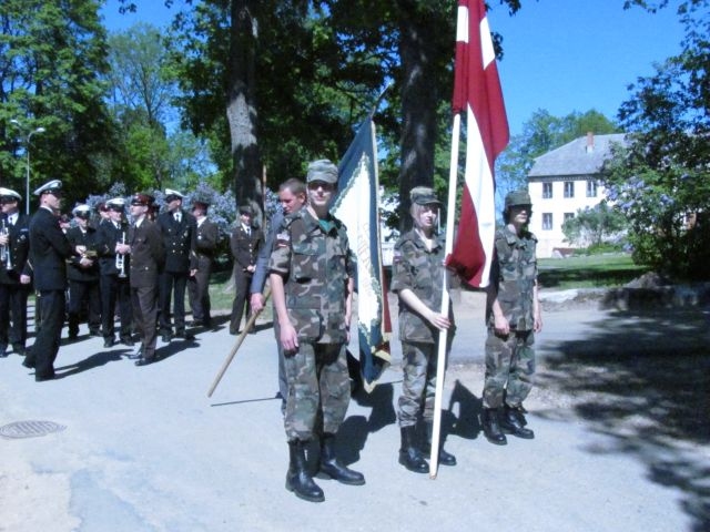 25.05.2012. Cēsu Skolnieku rotas karoga pasākums Valkas ģimnāzijā.