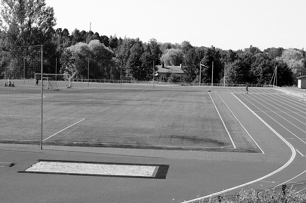 Smiltenes novada sporta svētki būs pirmais pasākums, kas notiks tikko rekonstruētajā Smiltenes stadiona vieglatlētikas sektorā.  Tur būvdarbi tika pabeigti šovasar pārrobežu sadarbības programmas projektā “Cross Border Athletics”.                                                                   
Autors:  SANDRA PĒTERSONE