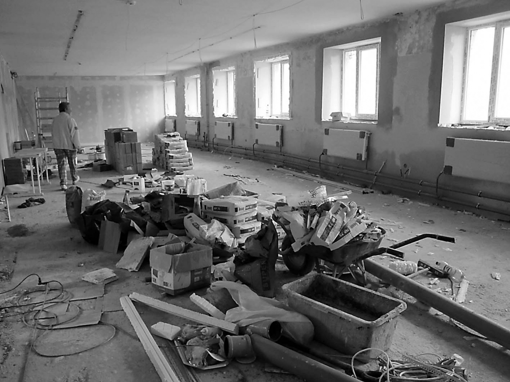 Pašlaik šādi vēl izskatās telpa, kurā pusdienos valkas pamatskolas skolēni.
                                                                                                           FOTO: INGA KARPOVA