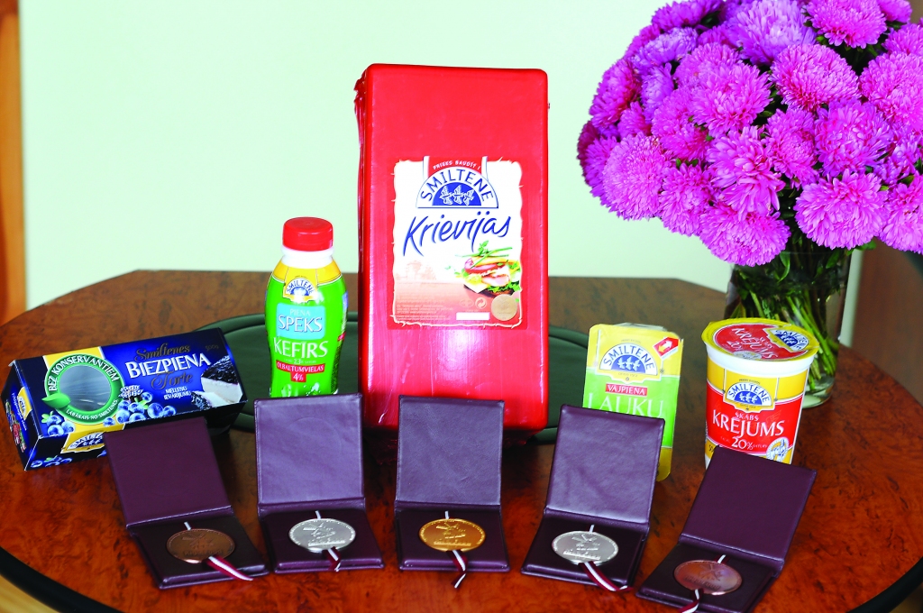 Pārtikas izstādes “Riga Food” medaļas par izcilu kvalitāti piešķirtas pieciem akciju sabiedrībā “Smiltenes piens” ražotajiem piena produktiem. 

Autors:  SANDRA PĒTERSONE