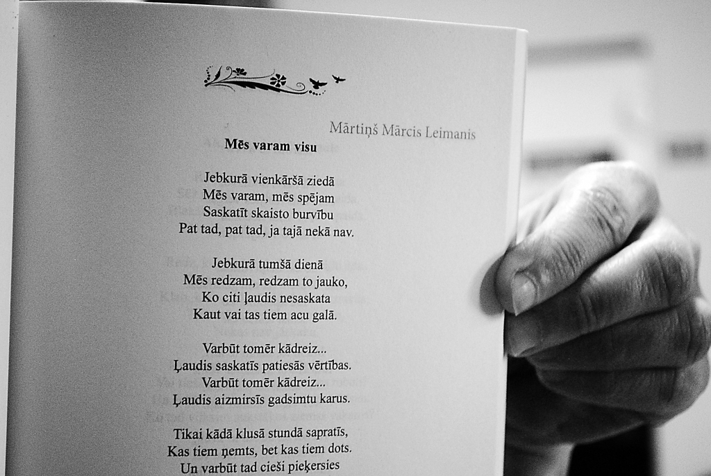 Smiltenieša Mārtiņa Mārča Leimaņa dzejoļi publicēti kopkrājumā “Mīlestība uz parāda...”.
Autors:  SANTA SINKA