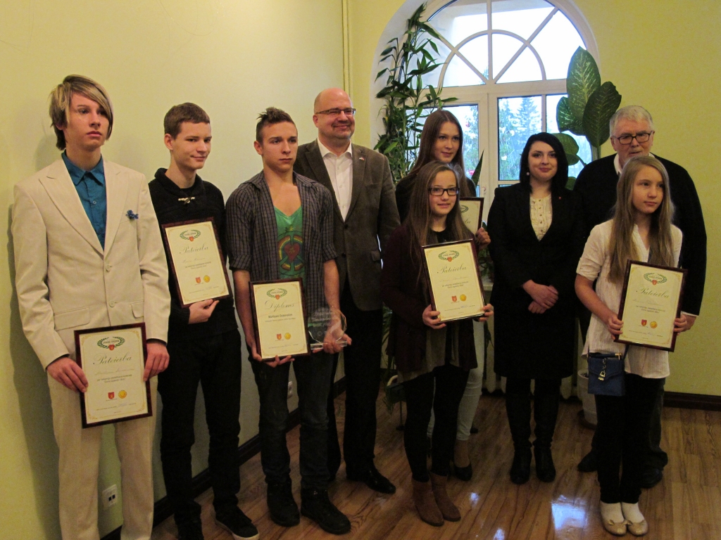 Aluksniesiem.lv raksta attēla aizvietotājs