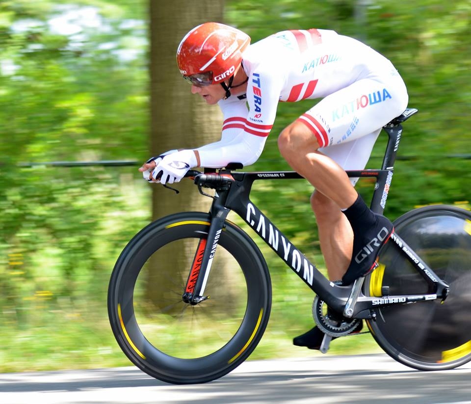 Gada labākā sportista nominācijā pēc 15 balsošanas dienām visvairāk balsis ieguvis profesionālais šosejas riteņbraucējs Gatis Smukulis.
Autors:  lrf.lv