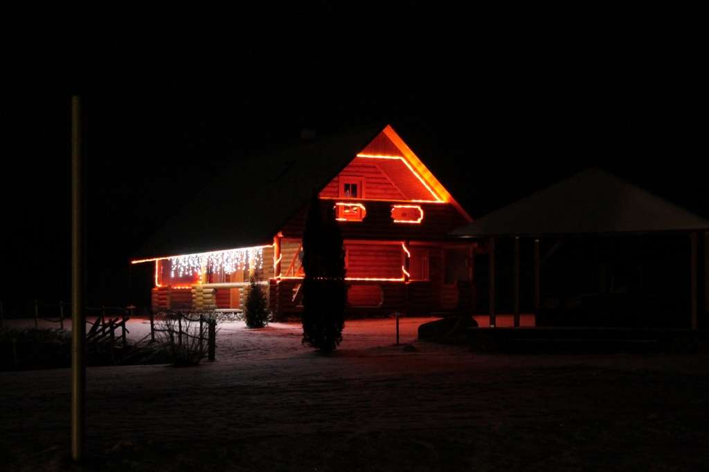 Krūmiņu ģimenes privātmāja „Kalnāres”, Blomes pagasts, (652 balsis)
Autors: Smiltenes novada dome