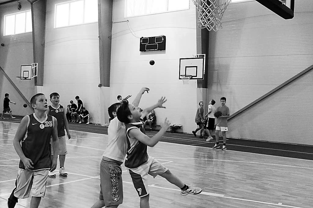 Variņu pamatskolas sporta hallē noskaidrotas spēcīgākās zēnu un meiteņu komandas strītbolā Smiltenes novadā 5. un 6. klašu konkurencē. 

Autors:  SMILTENES BJSS