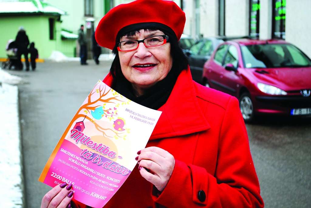 Viena no šā gada Smiltenes novada vokālu ansambļu skates-koncerta rīkotājām Bilskas kultūras pasākumu organizatore Gunita Ozoliņa atklāj, ka pasākuma datums, 14. februāris, nav izvēlēts nejauši un tas norisi padarīs vēl sirsnīgāku.                                                                                    
Autors:  SANTA SINKA