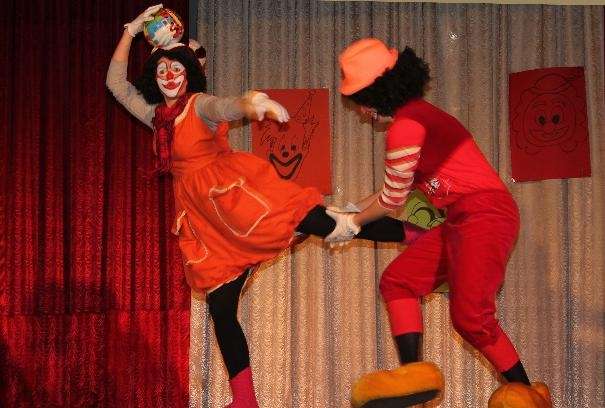 Tehnikuma audzēkņi  pasākumam sarūpējuši koncertu 