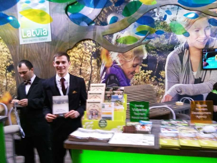 Autors: PUBLICITĀTES