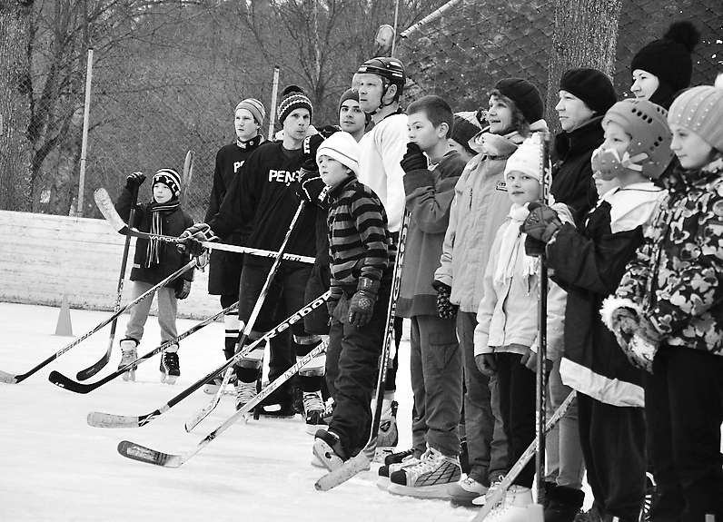 Sporta dienā Vijciemā piedalās visu paaudžu ziemas prieku baudītāji.                                                   
Autors:  INESE MATUKA