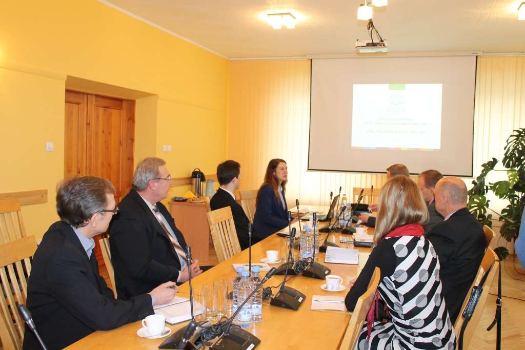 Autors: PUBLICITĀTES