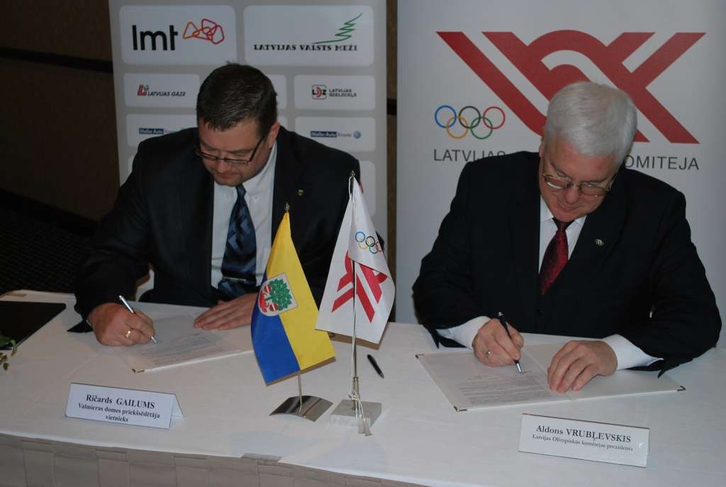 Autors: PUBLICITĀTES