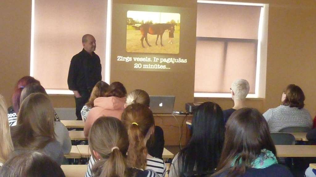 Autors: PUBLICITĀTES