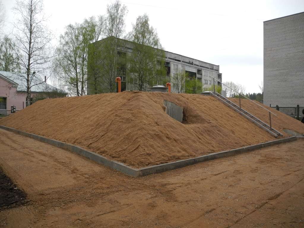 Autors:   NO STRENČU DOMES ARHĪVA