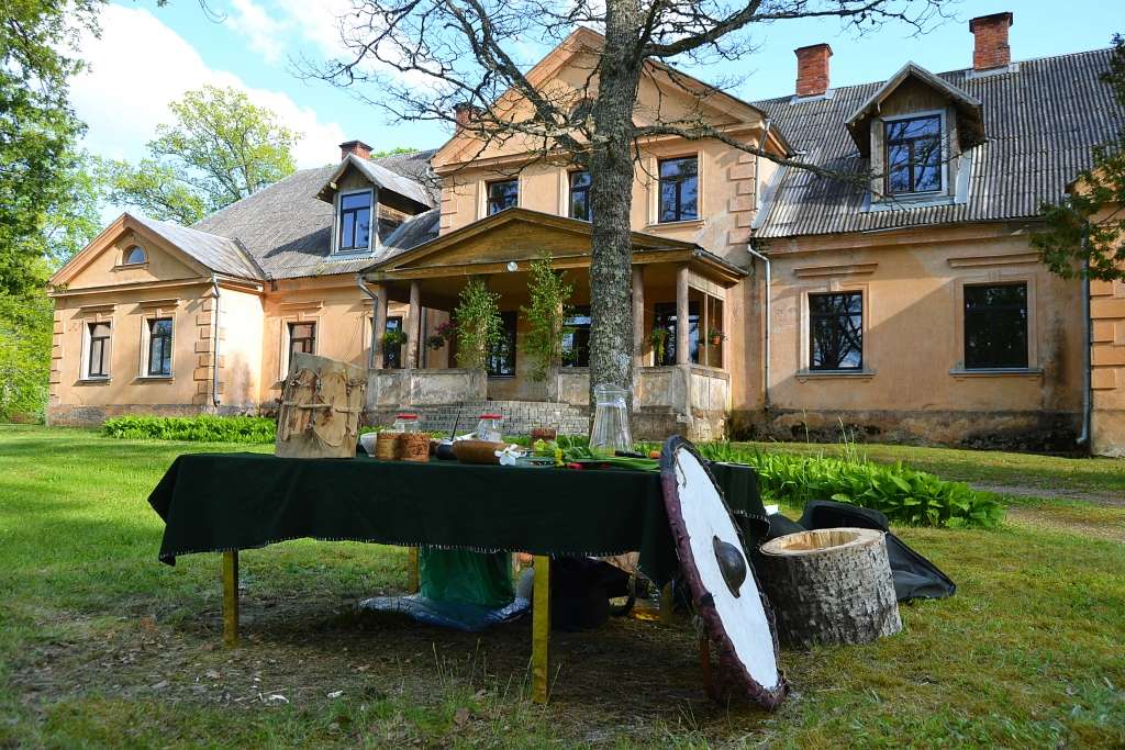 Aluksniesiem.lv raksta attēla aizvietotājs