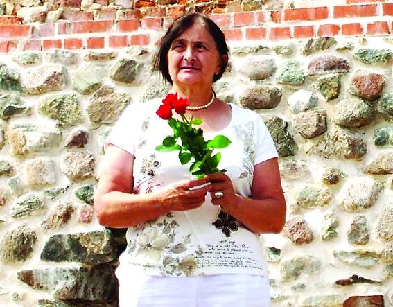 Ženija Daudziete jau desmito gadu aktīvi iesaistās labās pieredzes “Vasaras skolas” rīkošanā un arī šomēnes visas sievietes uz to aicinās Blomē.
                                                                                                
Autors:   NO PERSONĪGĀ ARHĪVA
