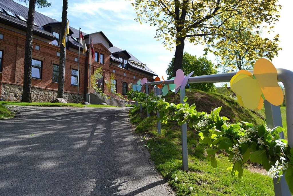 Aluksniesiem.lv raksta attēla aizvietotājs