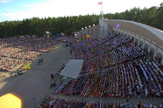 Autors: dziediundejo2015