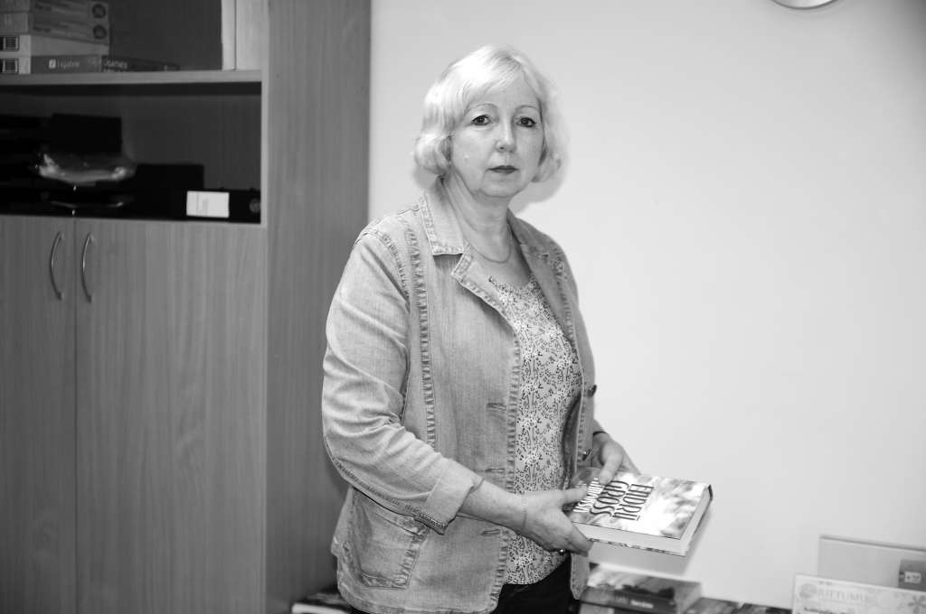 Lugažu bibliotēkas vadītāja Inese Avotiņa ir pārliecināta, ka bez grāmatām nevar iztikt, jo tās ir viņas stihija.
Autors: AIVARS ZILBERS