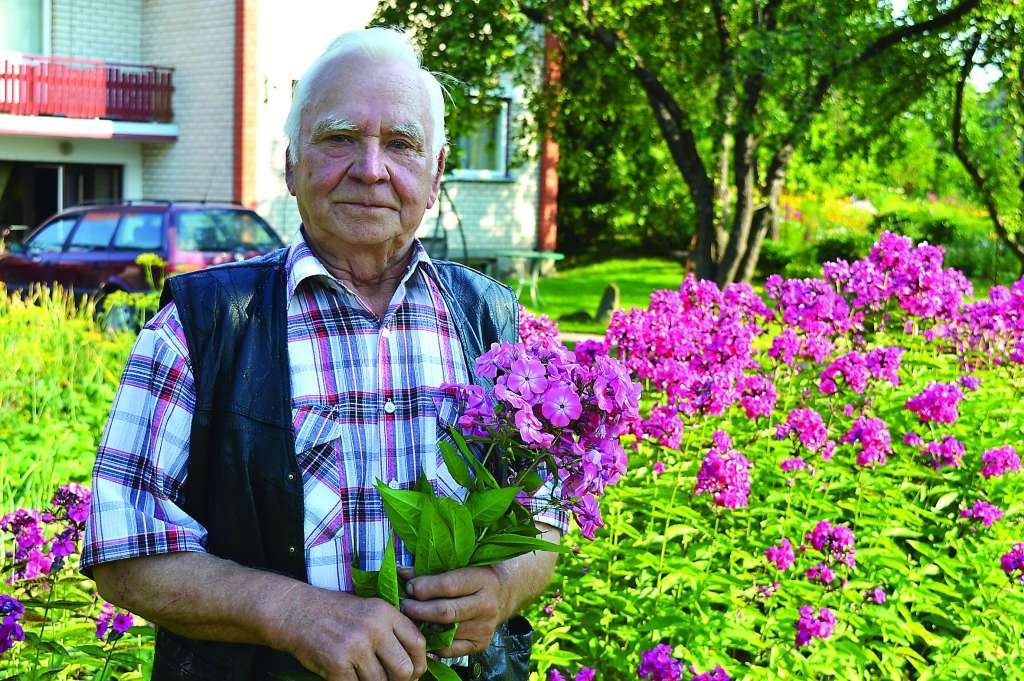 Šodienas gaviļniekam Alfrēdam Zalānam vārdu izvēlējusies mamma baltvāciete, bet tēva radi latgalieši par tādu vārdu ļoti brīnījušies.
                         
Autors:  SANDRA PĒTERSONE