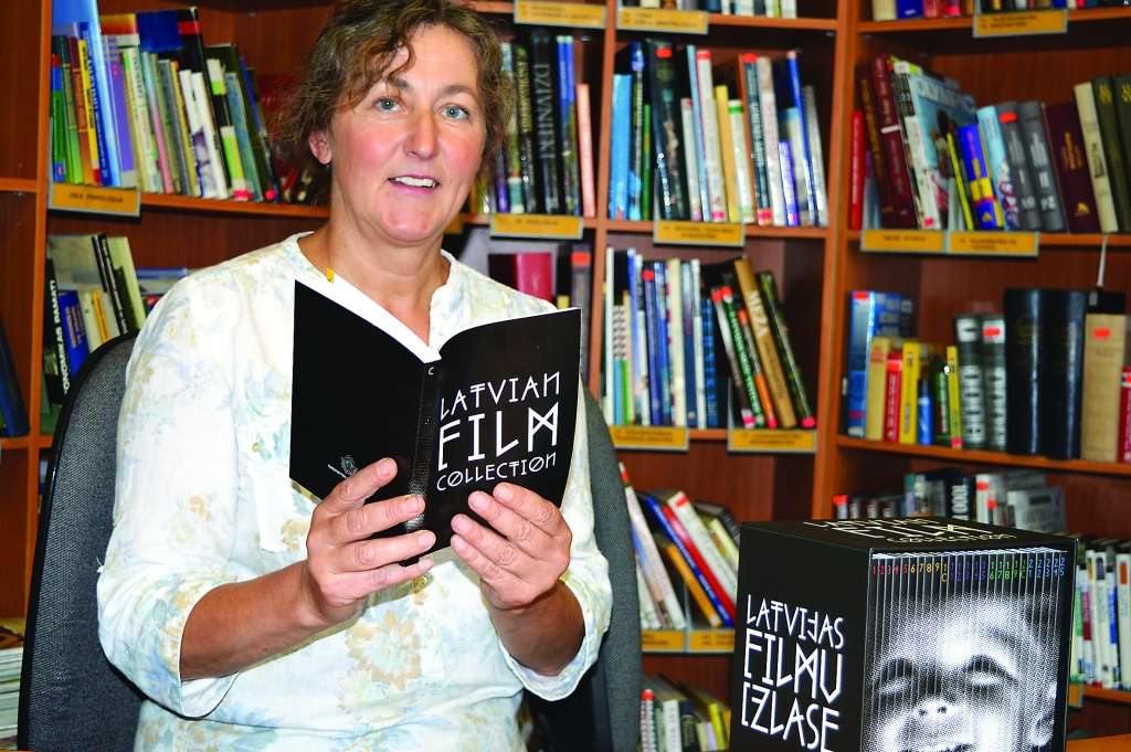 Arī Smiltenes novada bibliotēkas apmeklētājiem ir pieejama Latvijas filmu izlase ar diskos apkoptām 70 filmām, informē bibliotēkas informācijas speciāliste Vita Rutka.                                                                   
Autors:  SANDRA PĒTERSONE