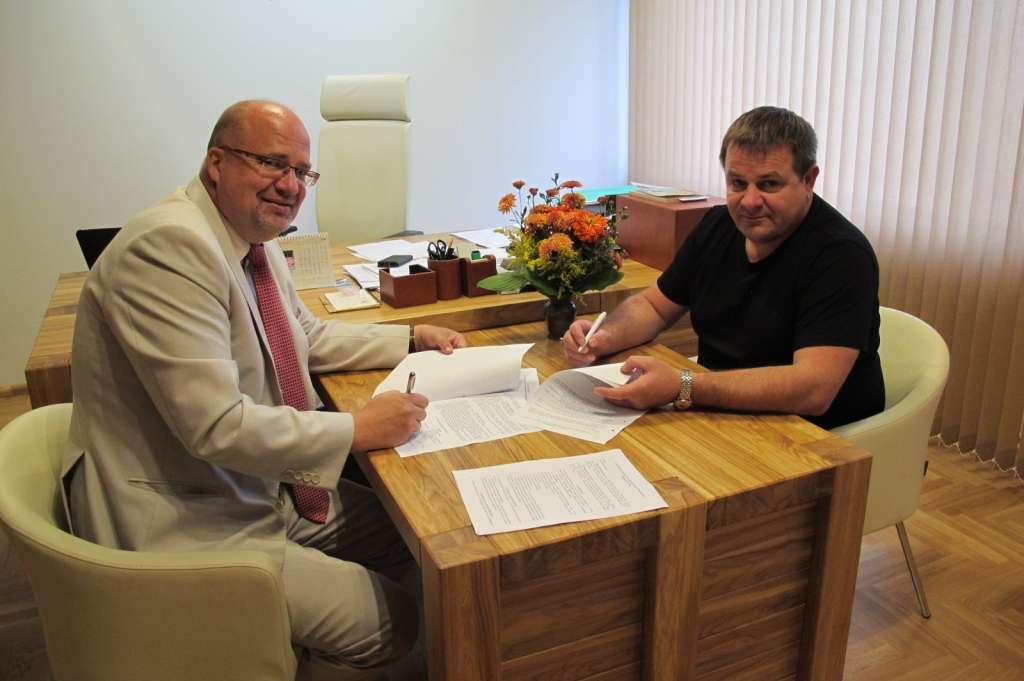 Autors: PUBLICITĀTES