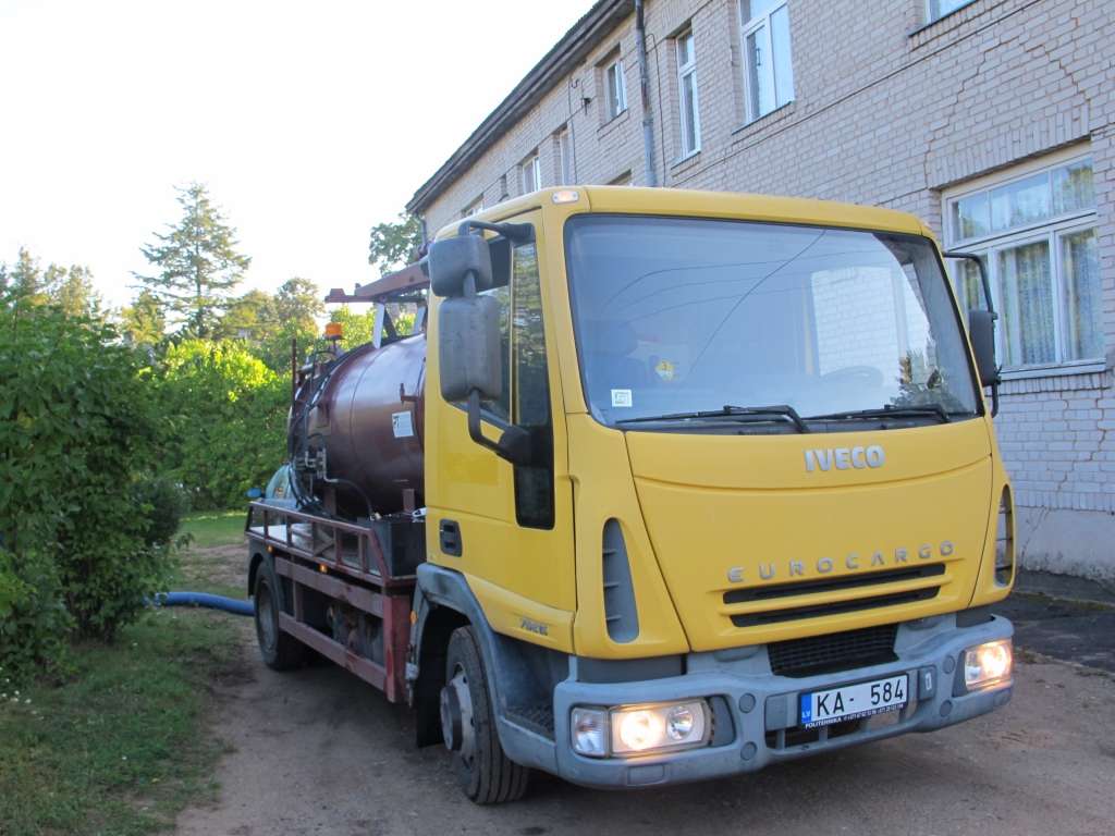 Šovasar novada domes Ūdensapgādes un kanalizācijas nodaļas rīcībā ir jauns auto.                         
Autors:   INGA KARPOVA