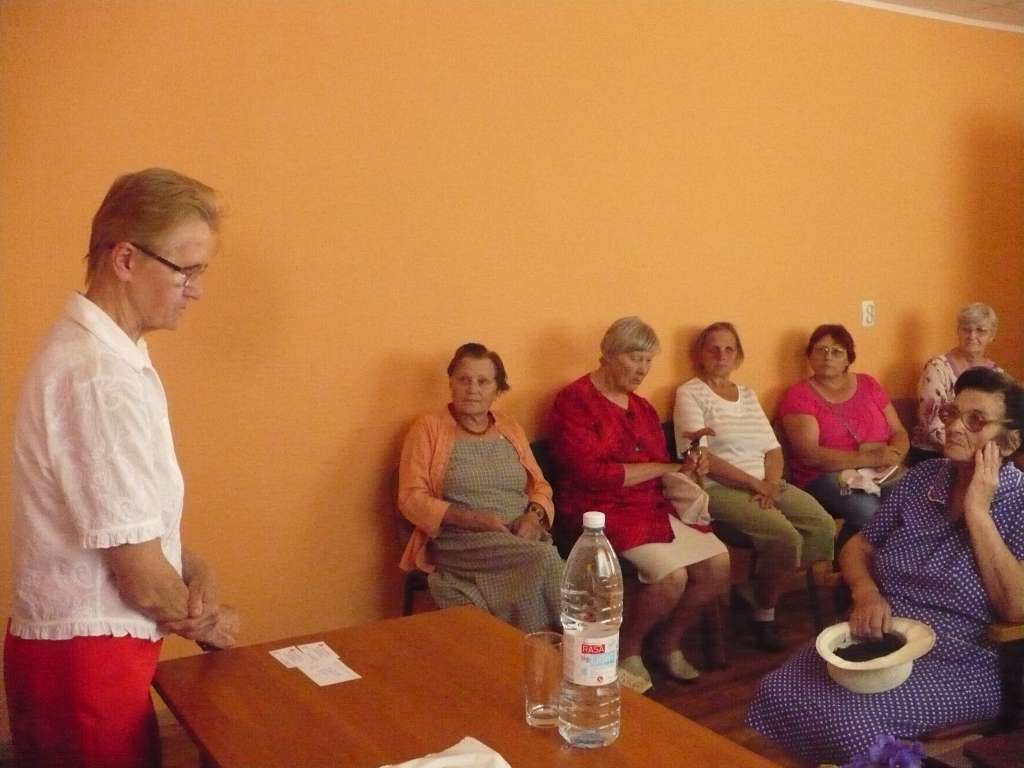Anna Volāne jau vairākas reizes ir runājusies ar senioriem.  
Autors:  GAĻINA SOKOLOVA