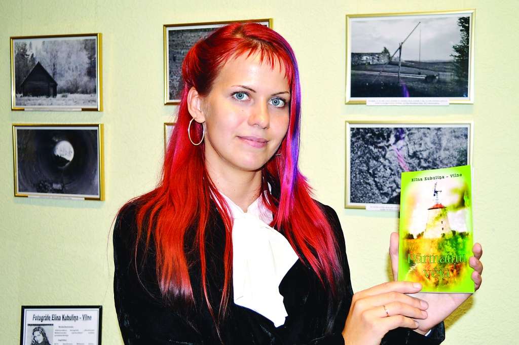 Smilteniete Elīna Kubuliņa-Vilne savā jaunajā grāmatā “Pārmaiņu vējā” rosina aizdomāties par cilvēku savstarpējām attiecībām. 

Autors:  SANDRA PĒTERSONE