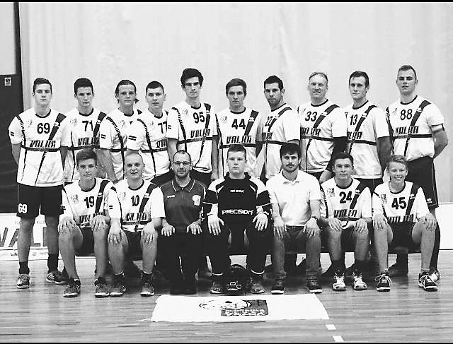 Jaunās sezonas čempionāts Valkas florbola komandai uzsācies cerīgi. Uzvarētas abas pirmās spēles. 

Autors:  NO PERSONĪGĀ ARHĪVA
