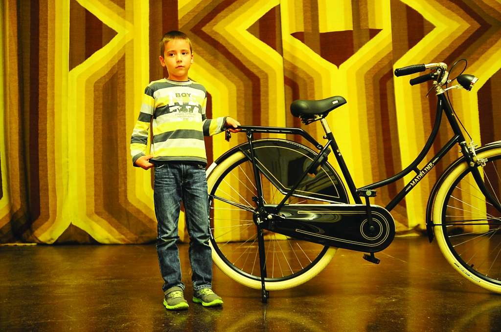 Skriešanas seriāla “Optimists” lielāko balvu – divriteni – loterijā vinnēja Raimonds Vaļģis.                                                                    
Autors:  ALDIS DUBĻĀNS