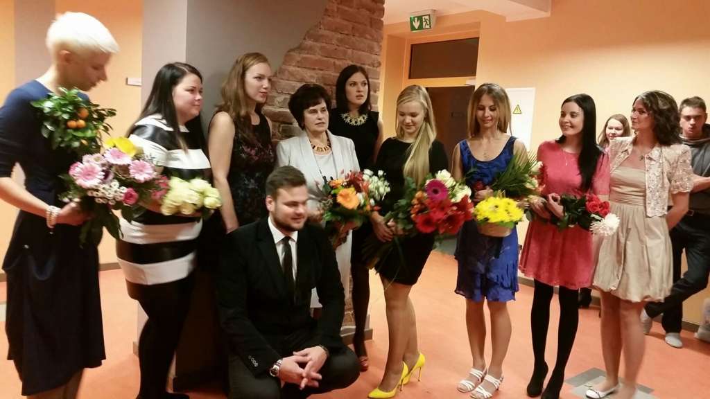 Autors: No vidusskolas transporta un veterinārmedicīnas kursu arhīviem