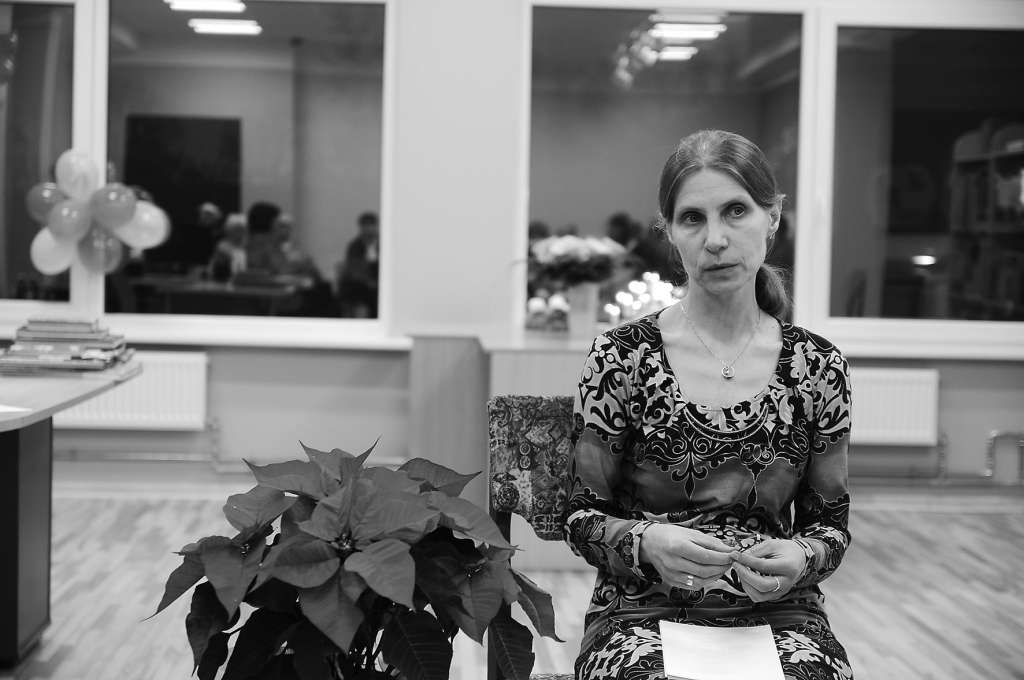 Dzejniecei Anitai Anitīnai Ziemassvētkos gaiss smaržo pēc piparkūkām un mammas ceptajiem pīrāgiem. 
Autors: AIVARS ZILBERS