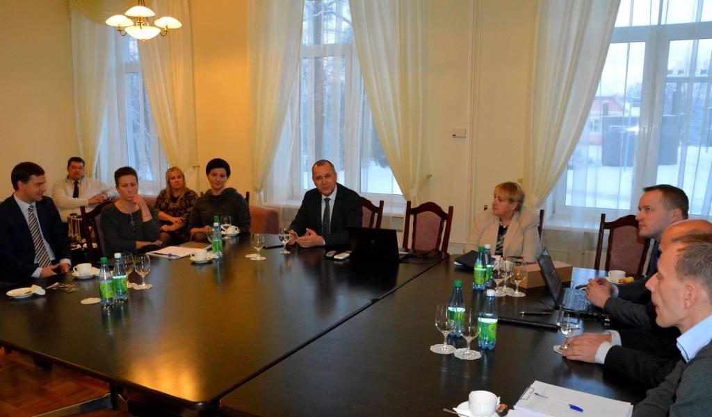 Autors: PUBLICITĀTES