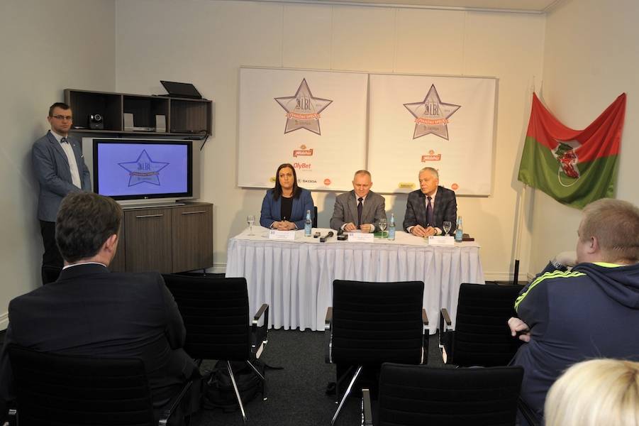 Autors: PUBLICITĀTES