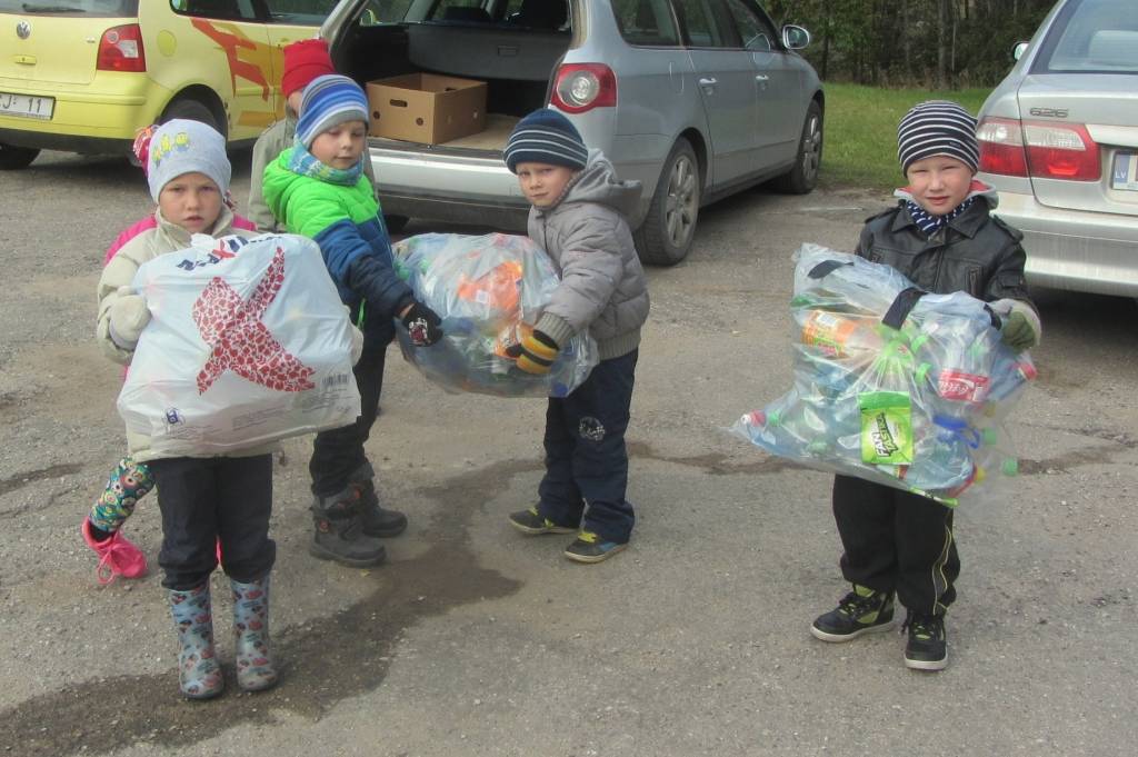 Autors: PUBLICITĀTES