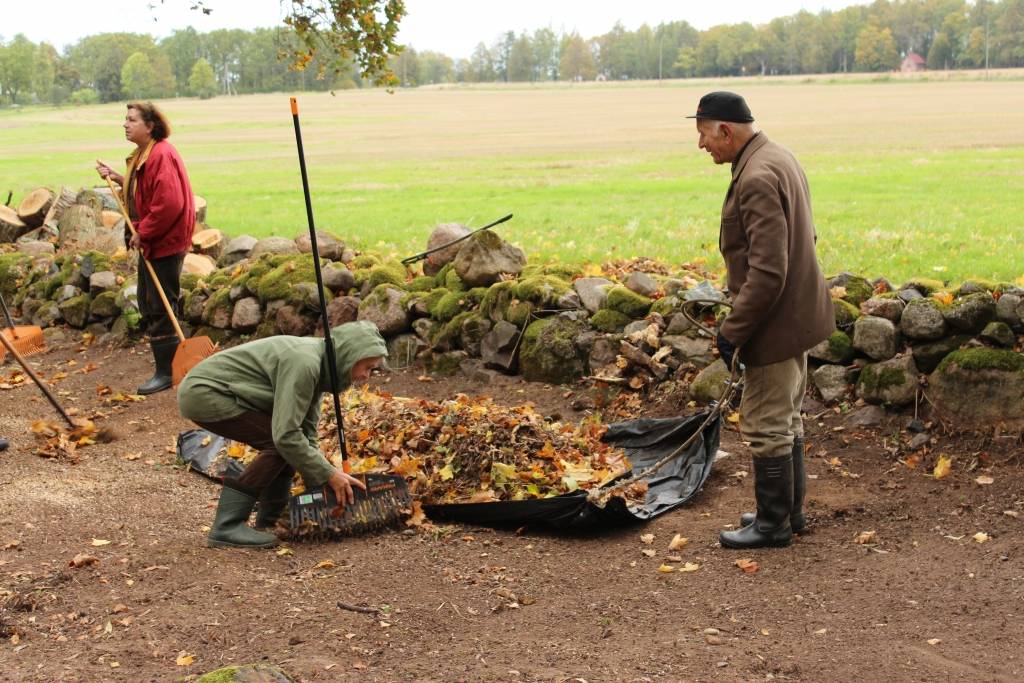 Autors: PUBLICITĀTES