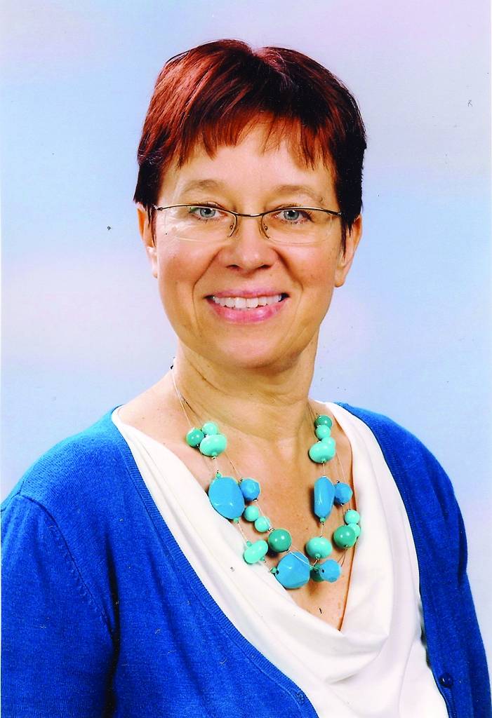 Valkas pamatskolas sākumklašu skolotāja Sarmīte Vilciņa neapvainojas uz tiem, kas publiski “norej” skolotājus, bet aicina viņus atnākt uz skolu un kaut pāris stundu izbaudīt reālo skolas ikdienu.      
Autors:  NO PERSONĪGĀ ARHĪVA