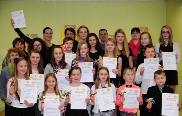 Skatuves runas konkursa laureāti 2015. gadā.
Autors: no arhīva