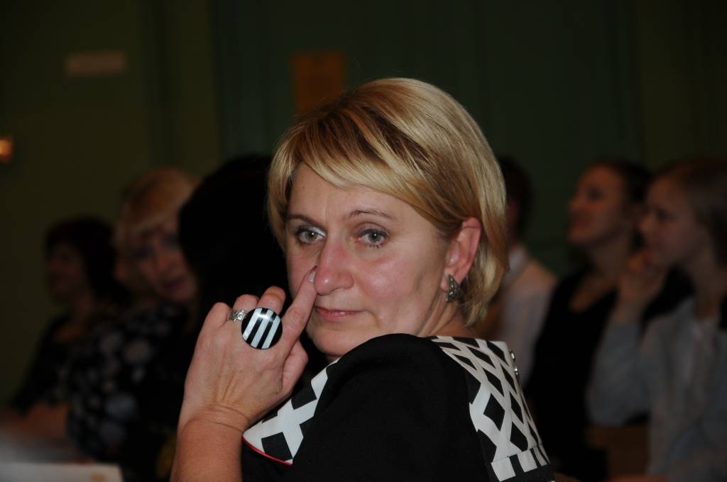 Valkas ģimnāzijas direktore Lilita Kreicberga atzīst: ”Manā dzīvē noslēdzas skaists periods. Trīspadsmit gadu laikā darījām lielas lietas kopā ar brīnišķīgiem maniem vietniekiem, kolēģiem, bērniem. Nedaudz ir skumji, bet skolai nav pielikts punkts. Viss vēl tikai sāksies.”                  
Autors:  INGA KARPOVA