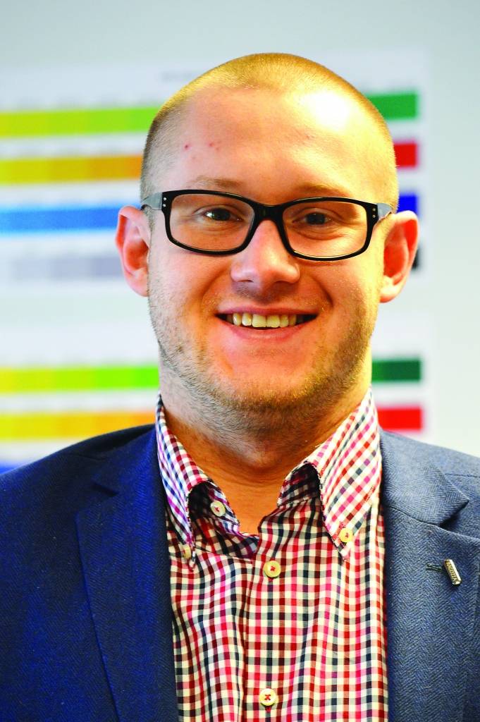 Smiltenes ģimnāzijas absolvents uzņēmējs Kristaps Eglītis iesaka vidusskolēniem augstskolas un studiju izvēlē prasīt padomu draugiem, kuri jau studē. 

Autors:  SANDRA PĒTERSONE
