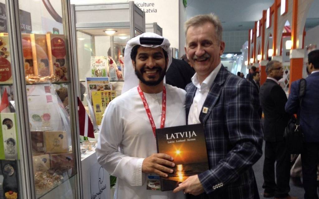 „Uzņēmuma devīze ir „Cepam svētkus!”, jo ikviens mirklis, ko veltām, lai iepriecinātu sevi vai citus, ir kā svētki, 