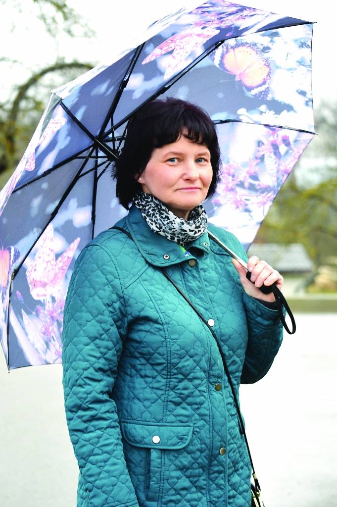 Šodienas jubilāre smilteniete Aelita Vīksniņa ir reta vārda īpašniece. Latvijā dzīvo tikai 508 viņas vārdamāsas.                                 
Autors:  SANDRA PĒTERSONE