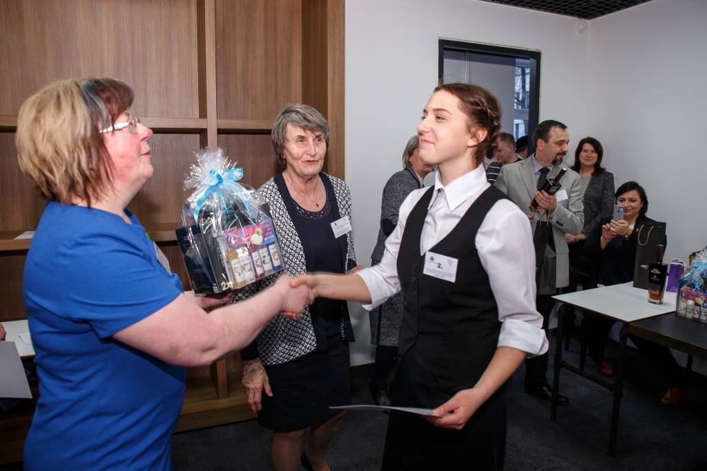 Autors: PUBLICITĀTES