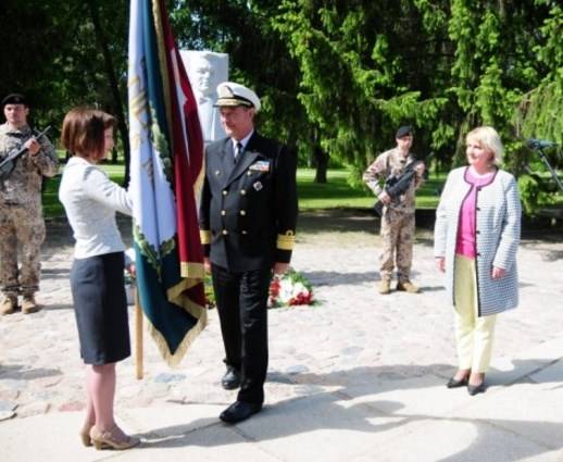  Valkā Cēsu Skolnieku rotas piemiņas karoga maiņas svinīgs pasākums notika pērn.
Autors: no arhīva