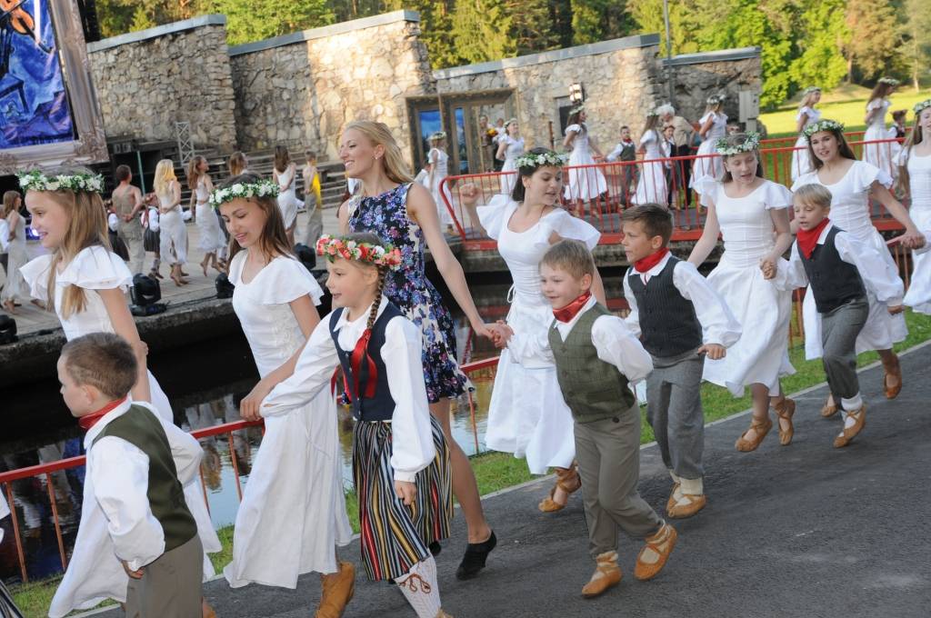 Aluksniesiem.lv raksta attēla aizvietotājs