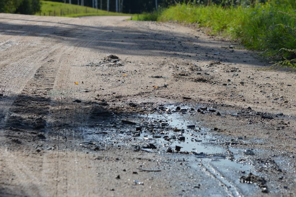 Šajā vietā netālu no Bilskas pagasta Mēriem nesen divu automašīnu frontālā sadursmē dzīvību zaudēja vienas mašīnas pasažiere, trīs gadus veca meitenīte.                                                                                
Autors:  SANDRA PĒTERSONE