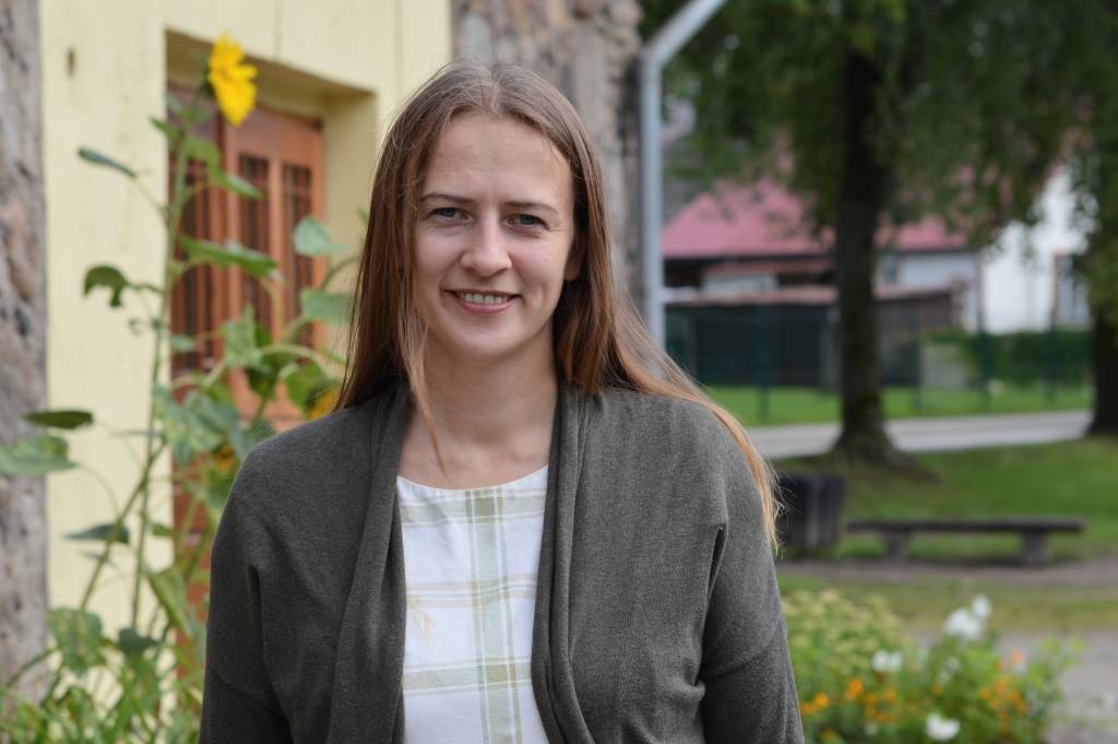 “Esmu nolēmusi popularizēt šo vietu, aicinot piepulcēties aizvien jaunus cilvēkus,” tā TMLS “Smiltene” vadītāja Liene Strazdiņa.      
Autors:  SANTA SINKA